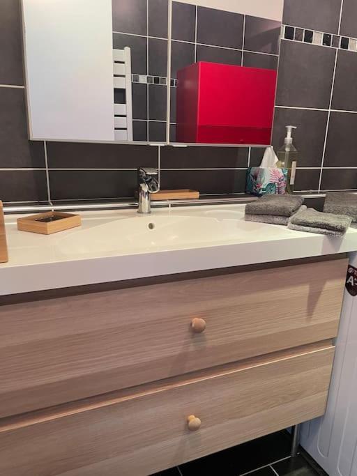 Appartement 2 Pieces 6Mn A Pied Du Centre Vence Esterno foto
